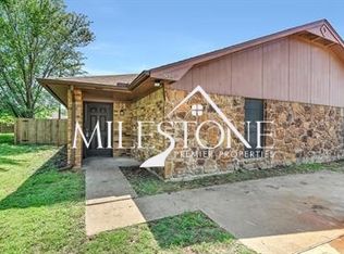 927 S Farmington Rd #1, Howe, TX 75459
