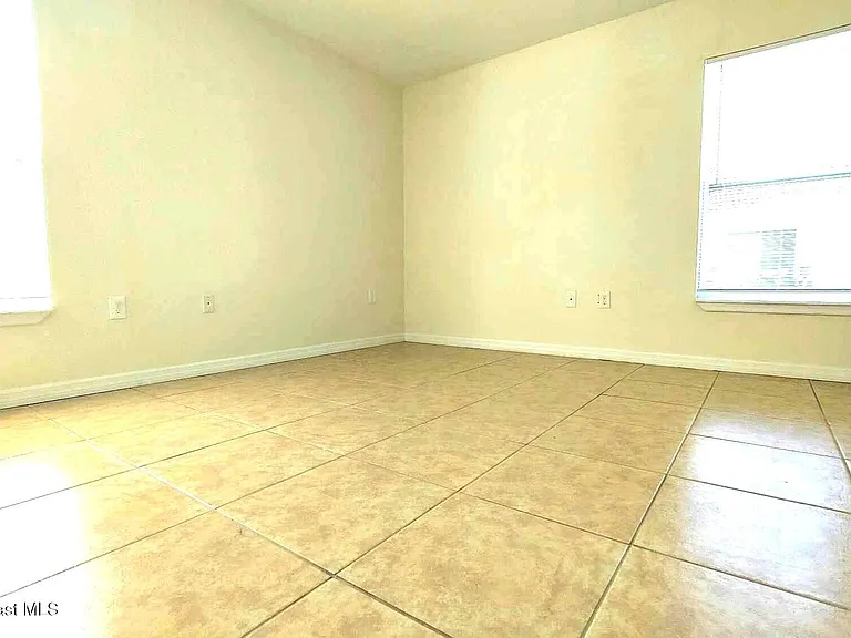 821 Angela Ave #A — Photo 10