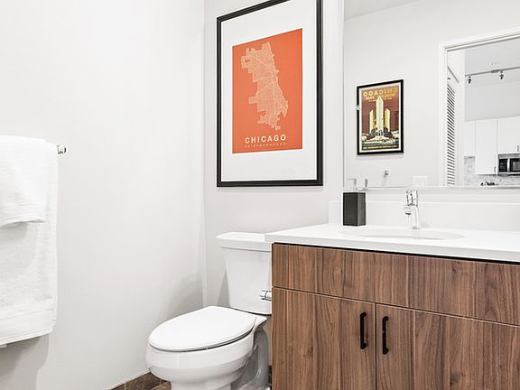 3rd image of 2439 N Sacramento Ave #331