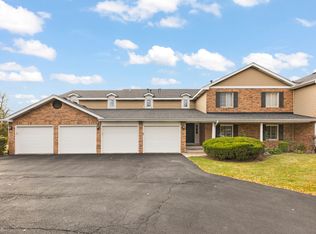 7286 Maplewood Ct UNIT B, Willowbrook, IL 60527