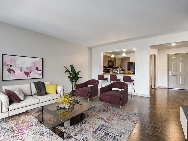 Greenwood Cove Apartment Homes — Photo 7