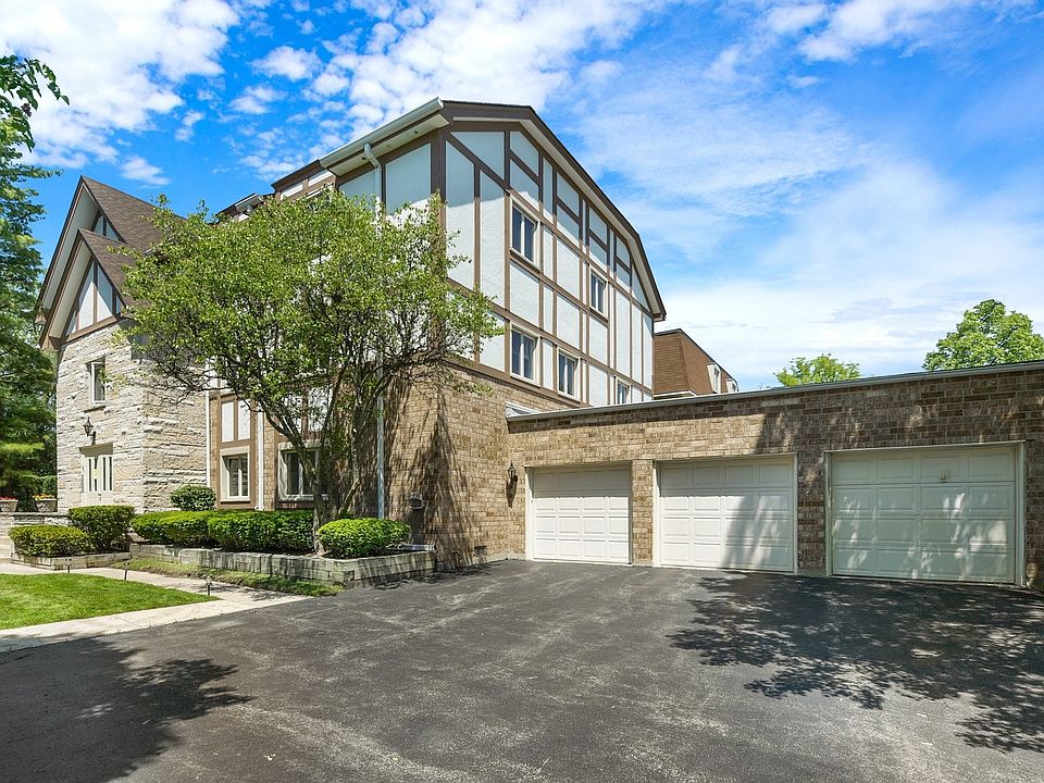 1st image of 760 Ballantrae Dr #2A