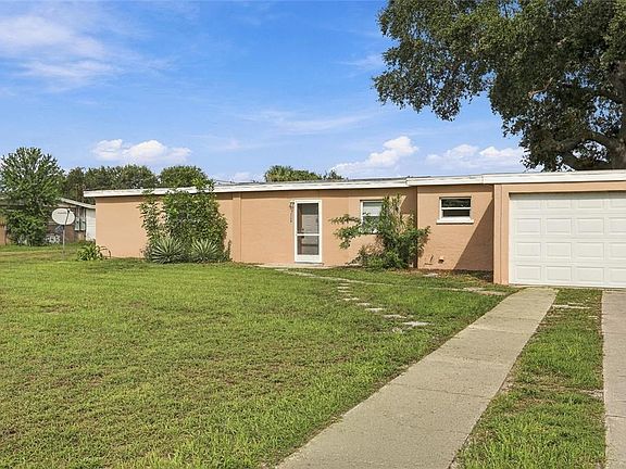 3rd image of 27264 SUNNYBROOK ROAD