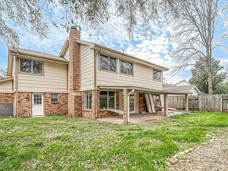 2039 Shorewood Ln — Photo 44