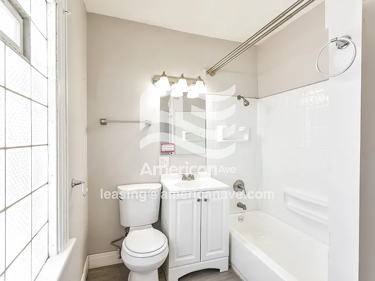 621347_009_main_bathroom_13854967.jpg