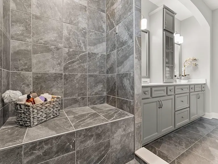 Primary shower