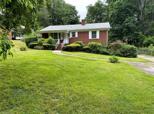 2570 Beechmont St, Winston Salem, NC 27101