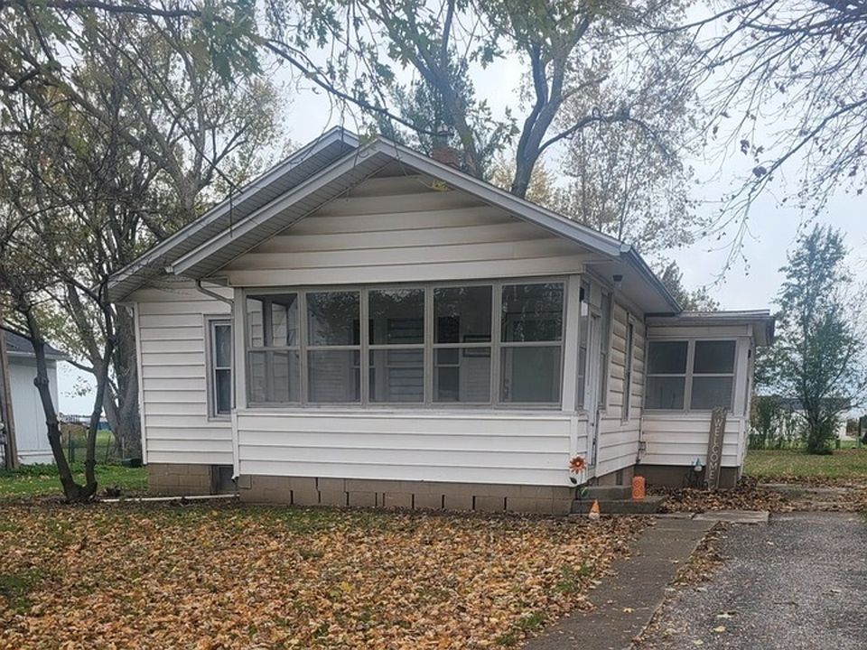 104 W Lincoln St, Flanagan, IL 61740 MLS 11924206 Zillow