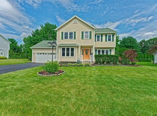 111 Country Rdg, Schenectady, NY 12304