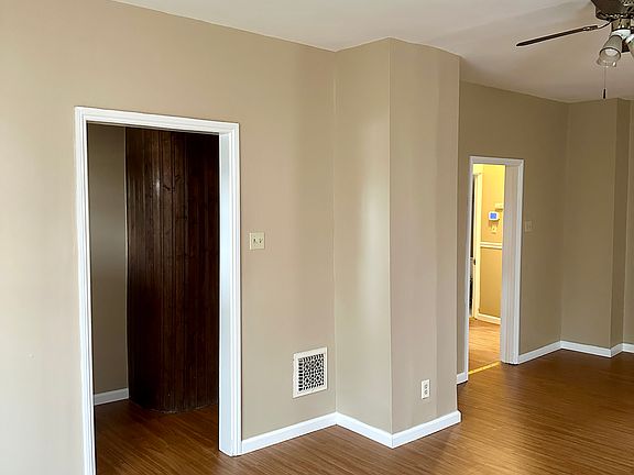 3rd image of 1112 Forest Avenue # Fl 1ST