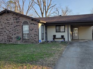 6373 Martinwest Dr, Millington, TN 38053