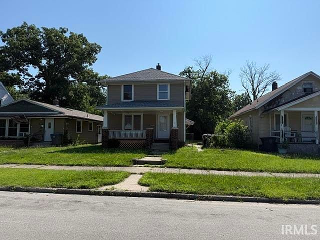 1st image of 810 Huey St