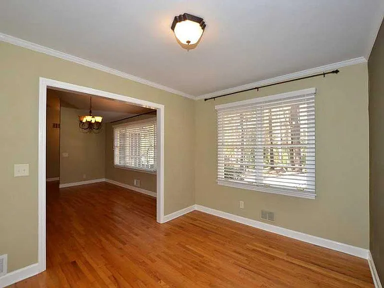 1019 Crane Rd NE — Photo 9
