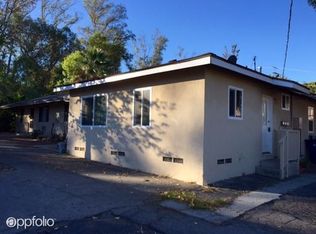 22525 Del Valle St, Woodland Hills, CA 91364
