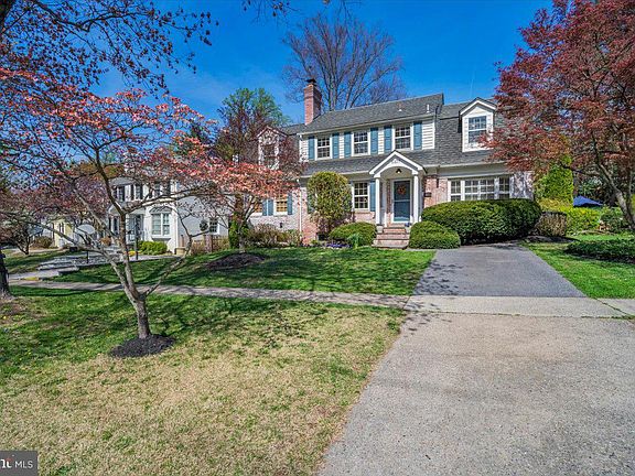 2nd image of 6107 Cromwell Dr