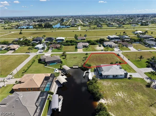 516 NW 33rd Ave, Cape Coral, FL 33993