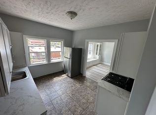 4715 State Rd, Cleveland, OH 44109