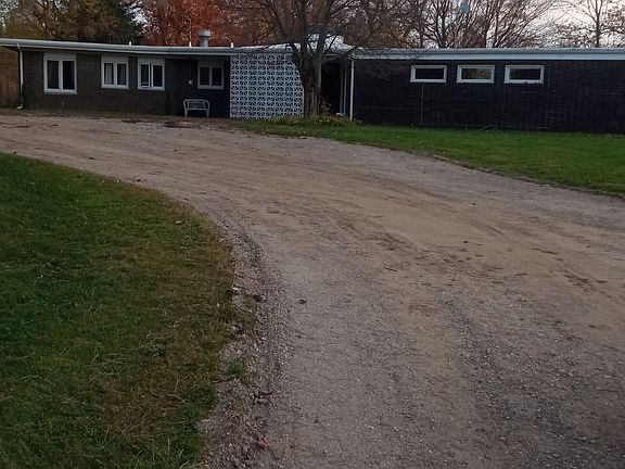 2nd image of 7386 Dean Rd