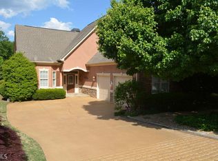 205 Lenox Dr, Peachtree City, GA