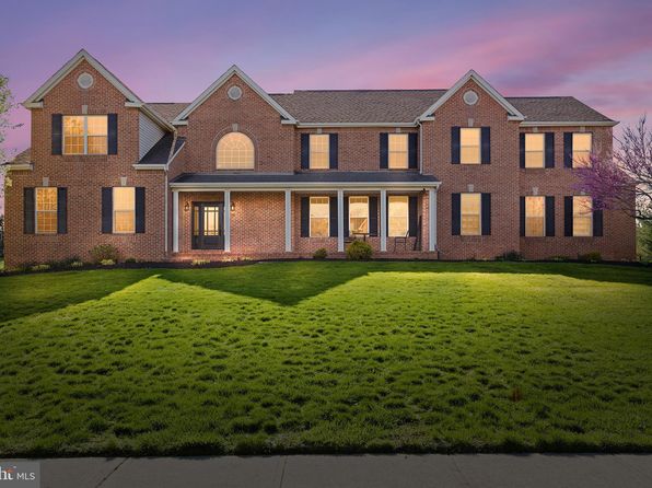 25 Sherwood Ln, Columbus, NJ 08022
