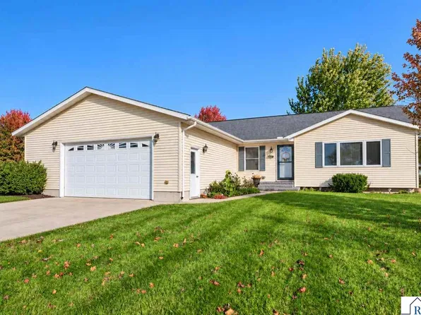 18340 1st Ave, New Ulm, MN 56073