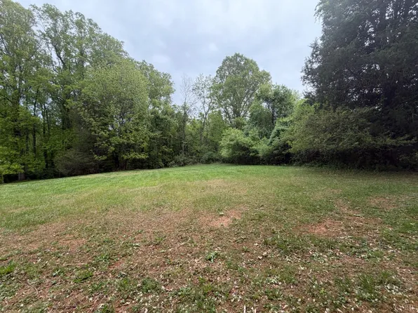 3811 Moorman Dr, Lynchburg, VA 24501