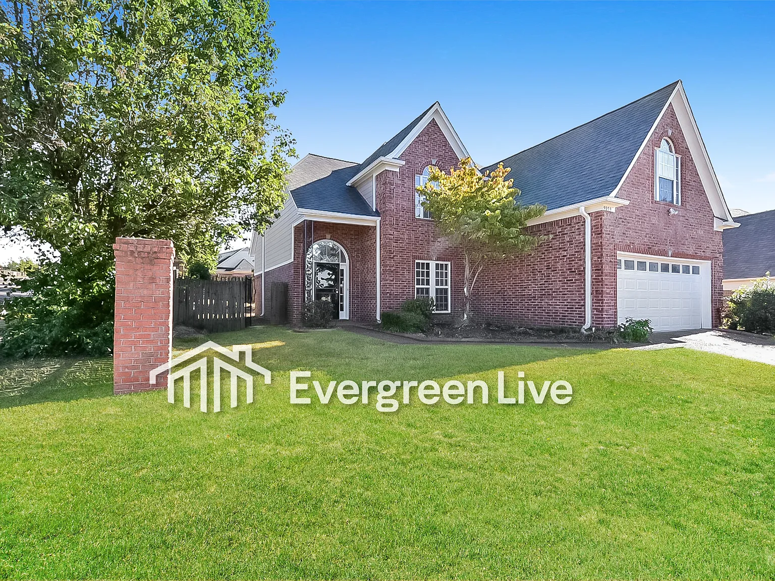 4 bed, 2.5 bath, 2399 sqft, $2,145 — Photo 3