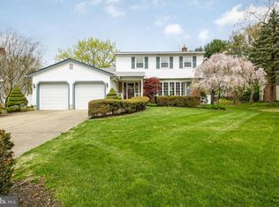 10 Snuff Box Ln, Marlton, NJ 08053