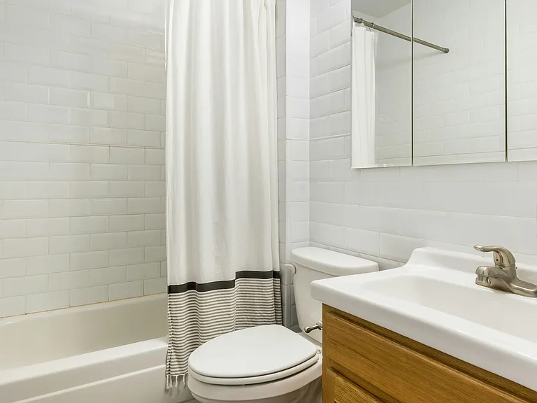 350 W 14th St #5A — Photo 10
