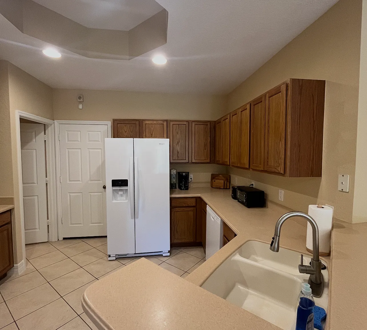 3 bed, 2.5 bath, 1819 sqft, $2,500 — Photo 4
