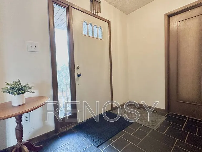 3006 Fleur Dr — Photo 24