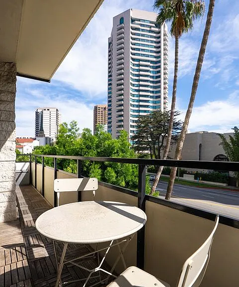 10535 Wilshire Blvd #411 — Photo 23