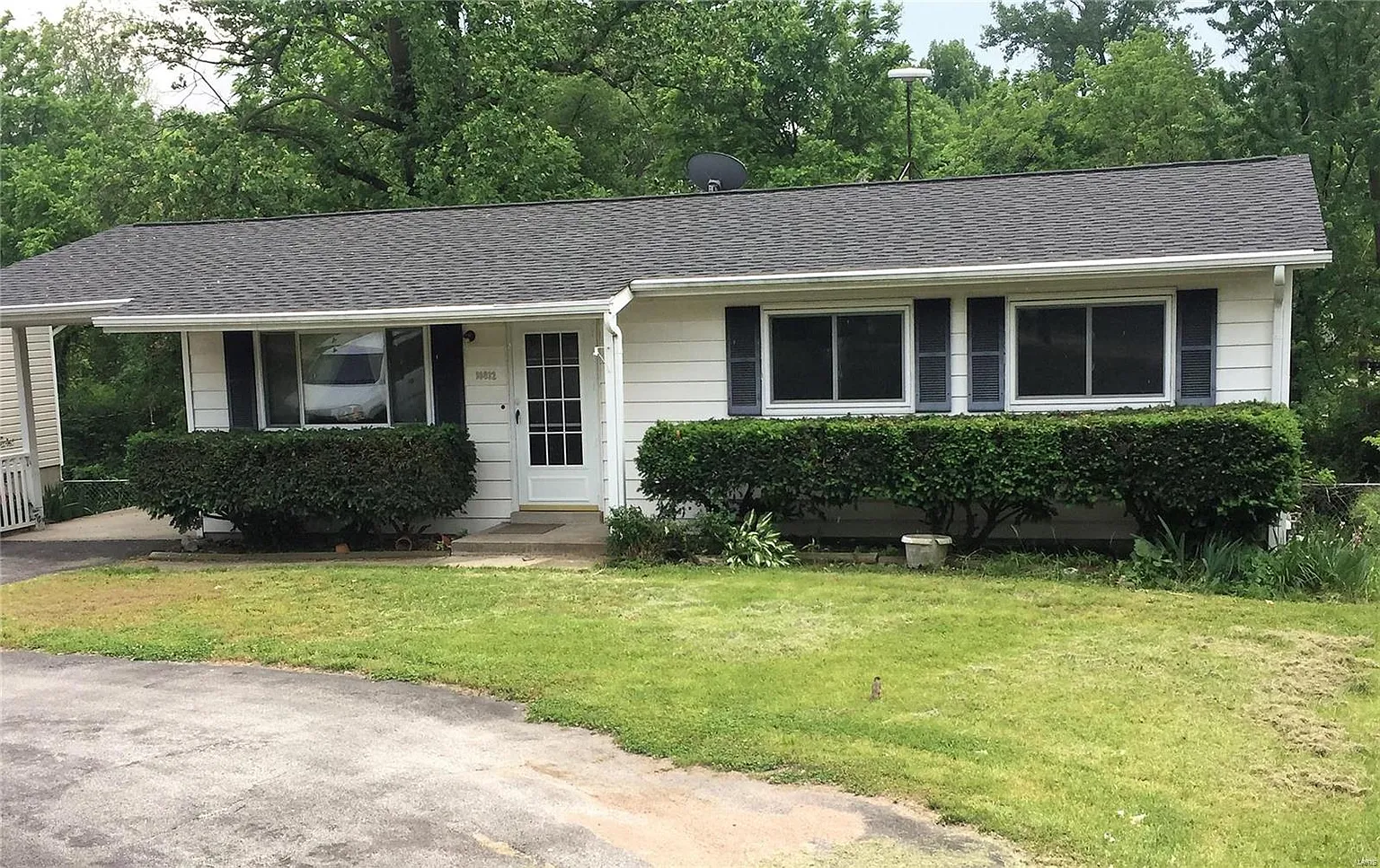 10832 Midland Blvd photo 1