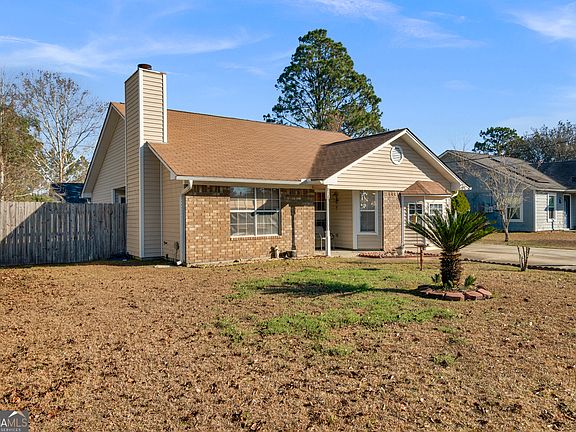 3rd image of 624 Honey Ridge Ln
