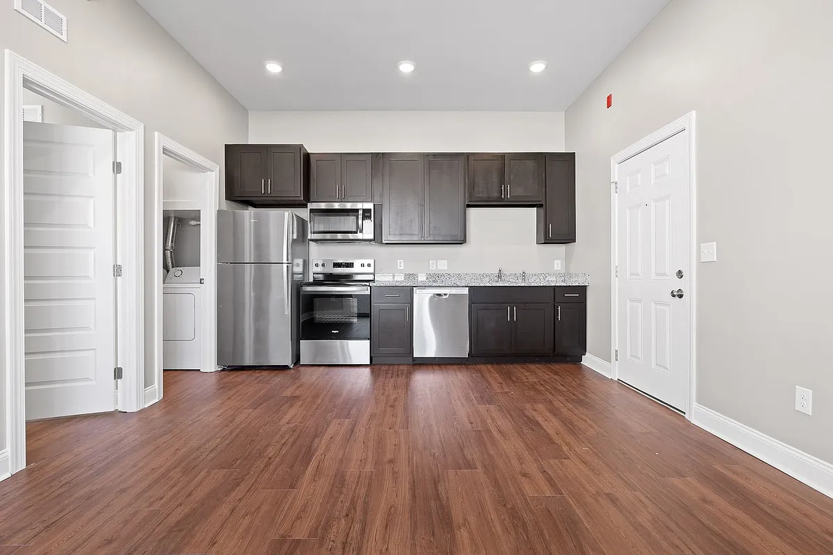 Building Photo - 621 E Martin Luther King Blvd #109
