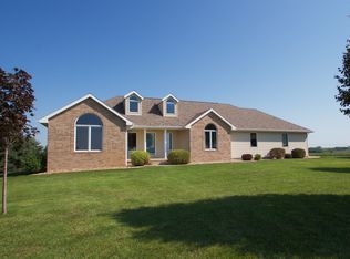 28677 C70, Hinton, IA 51024