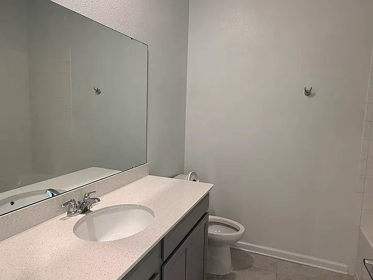 16493 Champlain St — Photo 12