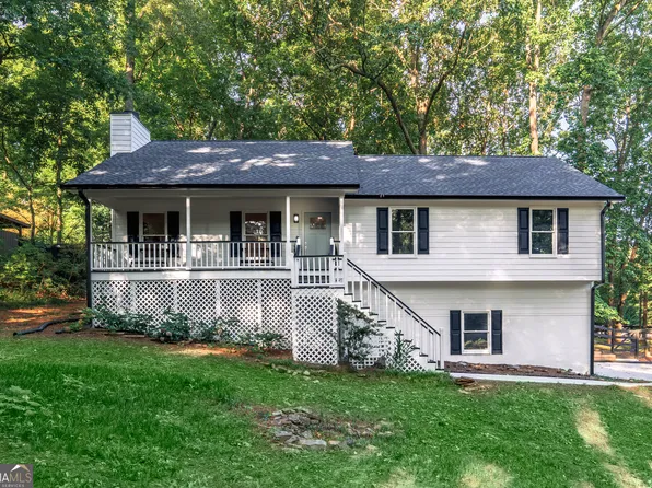 607 Hickory Creek Ln, Woodstock, GA 30188