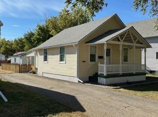 806 11th Ave SE, Aberdeen City, SD 57401