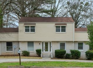 6376 Maddox Rd, Morrow, GA 30260