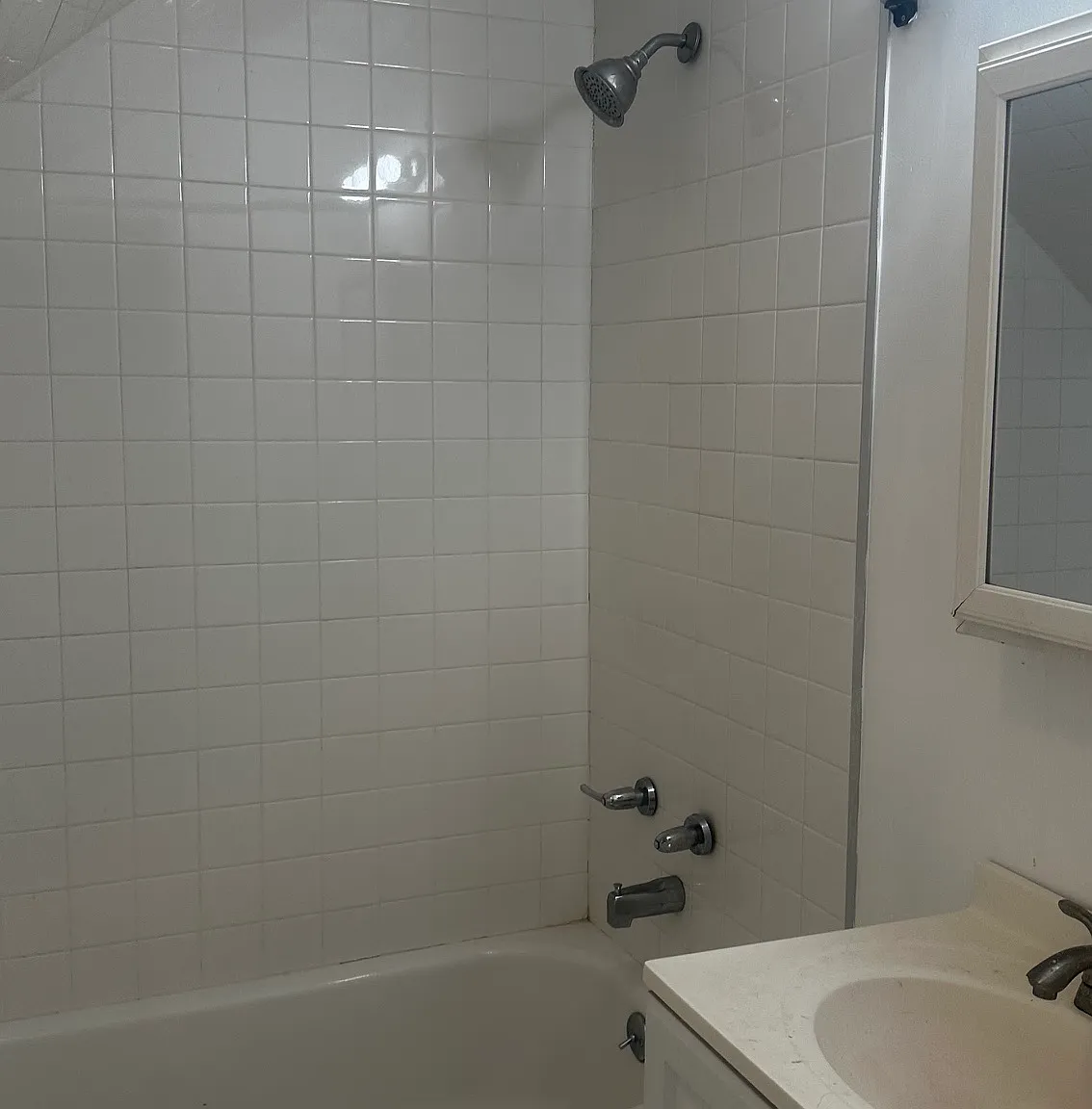 1 bed, 600 sqft, $1,050 — Photo 4