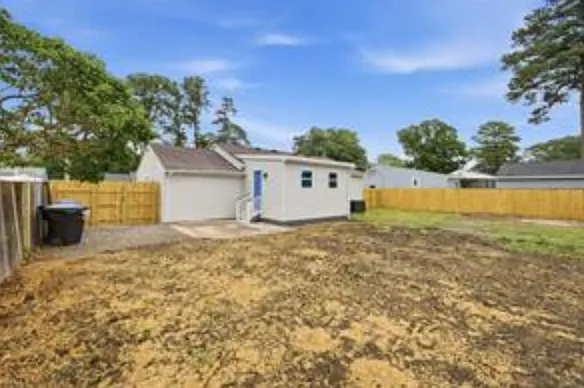 2521 Lynnriver Dr — Photo 14