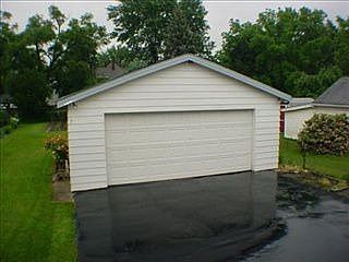 2nd image of 8094 Woodbine Ave