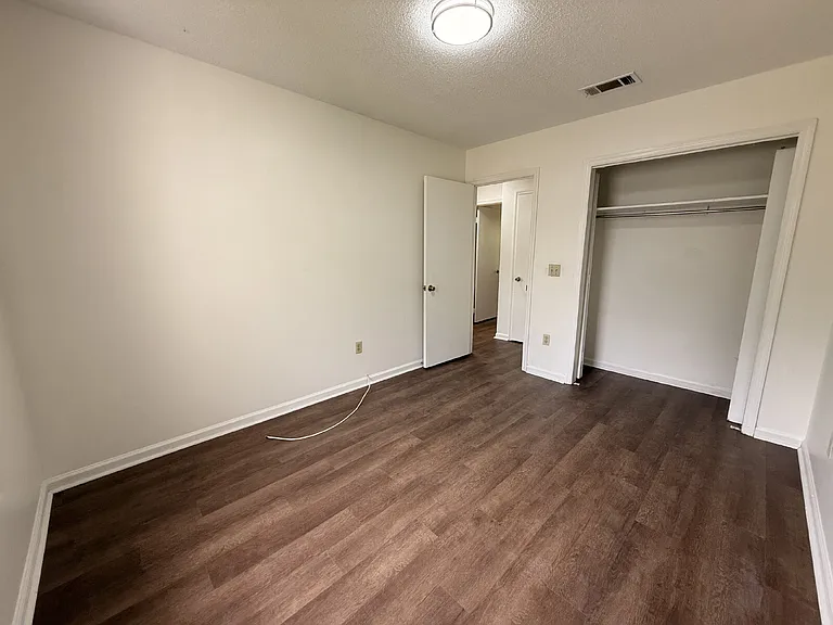 1460 Sunset Blvd #7 — Photo 9