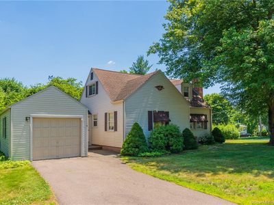 11 Cassilis Rd, West Hartford, CT, 06107
