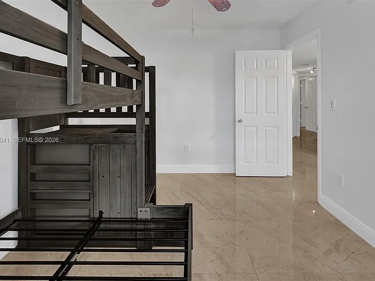 21300 San Simeon Way #P6 — Photo 15