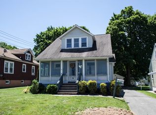 13 Bassett Ave, Mine Hill, NJ 07803