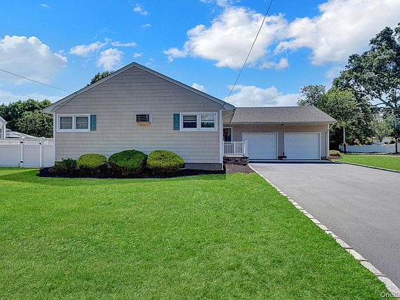2nd image of 12 Bainbridge Avenue