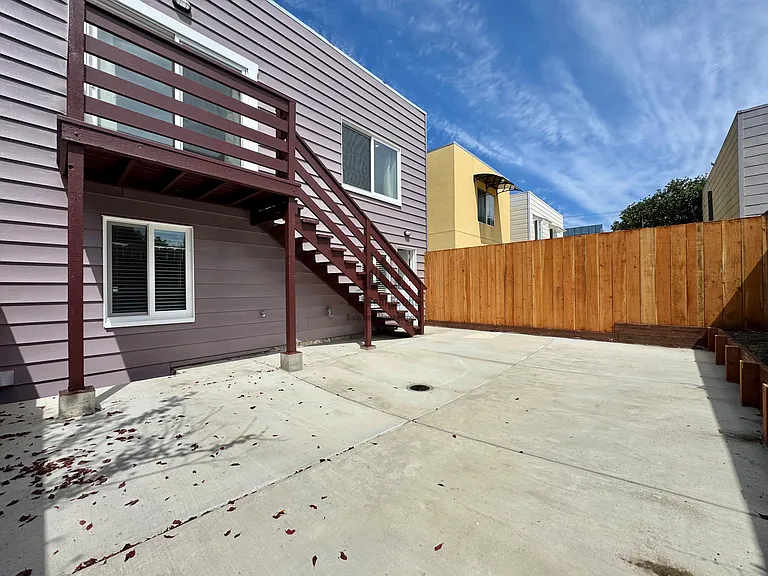 2114 35th Ave — Photo 35