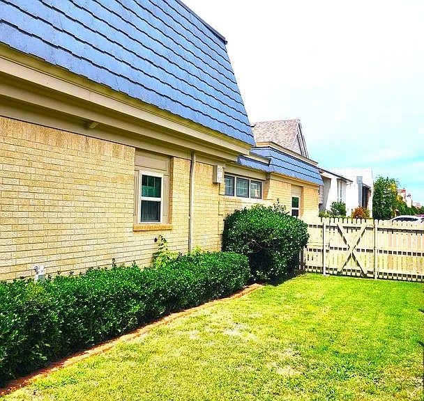 7900 Lakehurst Dr — Photo 36